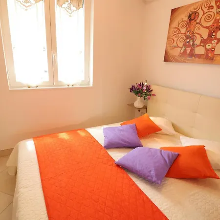 Casa Francesca Modern 3 Guest Flat With Ac & Wifi * Otranto