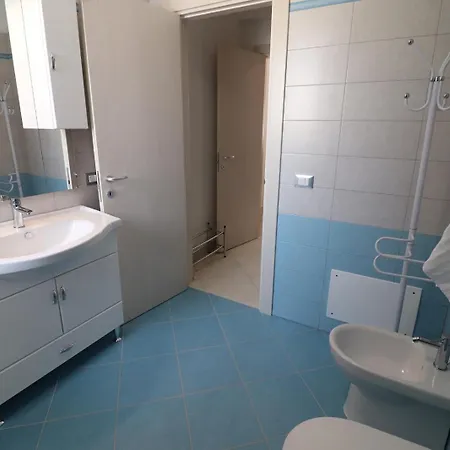Casa Francesca Modern 3 Guest Flat With Ac & Wifi