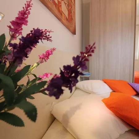 Casa Francesca Modern 3 Guest Flat With Ac & Wifi *