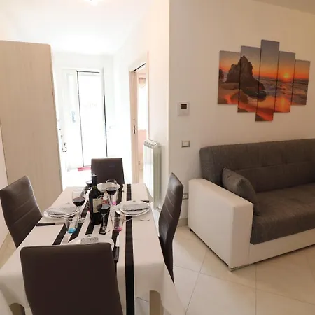 Casa Francesca Otranto Modern 3 Guest Flat With Ac & Wifi 公寓 *