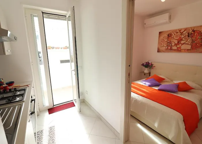 Casa Francesca Otranto Modern 3 Guest Flat With Ac & Wifi *